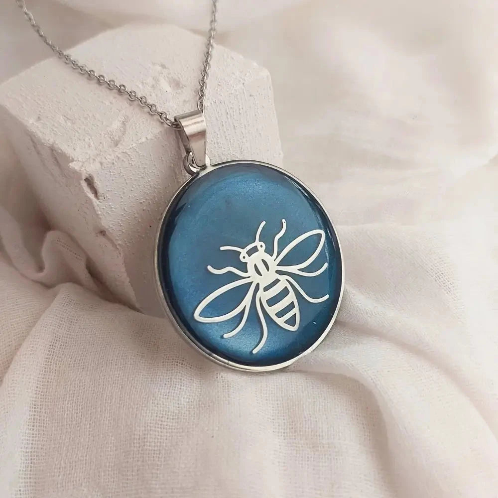 Lančić sa priveskom | Pčela Selesta