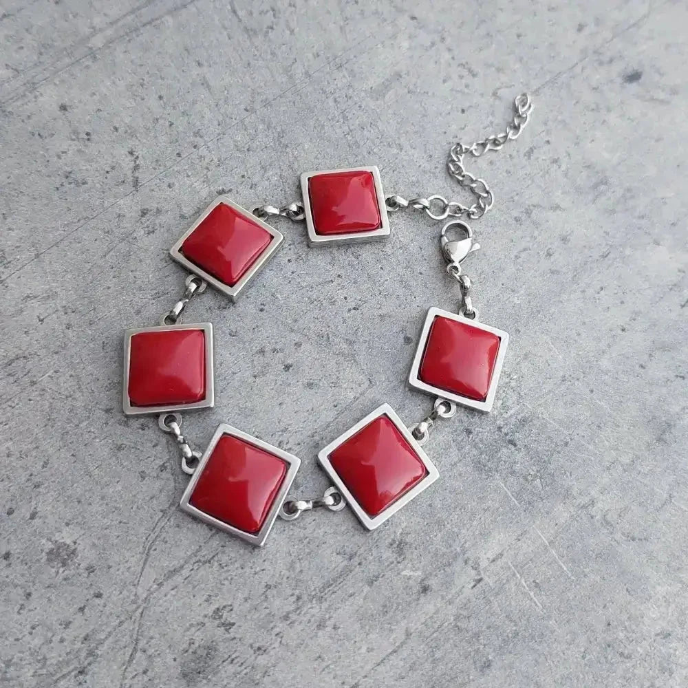 Crvena narukvica na kopčanje Selesta